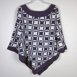 Sleep Ease | True Vintage 60s 70s Hippie Boho Handkerchief Hem Quilt Print Top